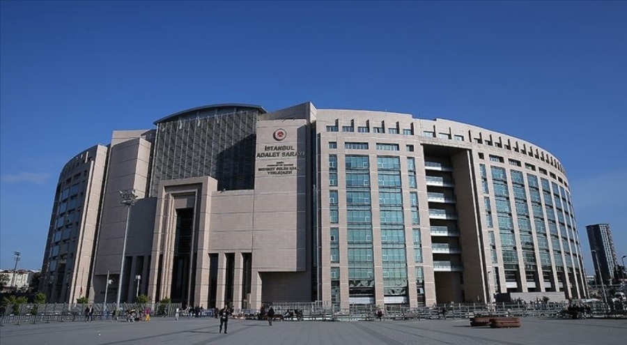 İstanbul Adliyesi'nde seçim sonucu için ekran kuruldu