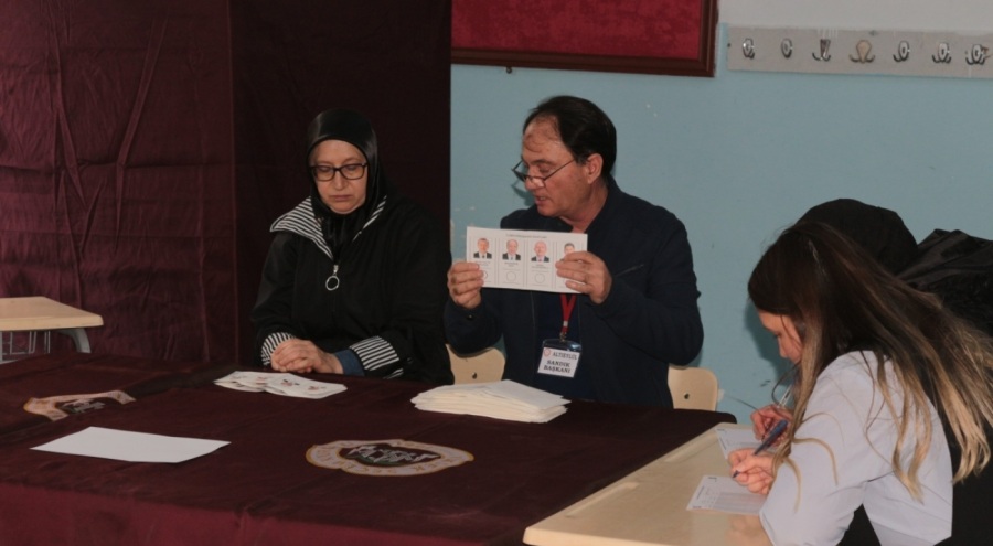 Balıkesir'de oylar sayılıyor