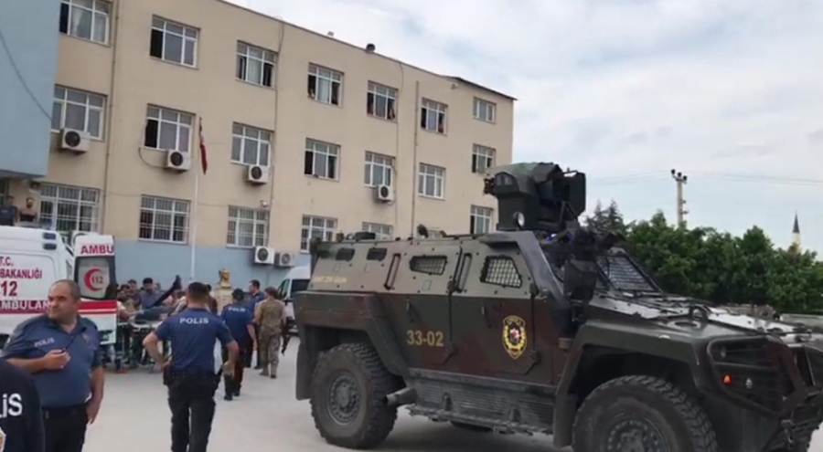 Tarsus'ta oy sayımı sırasında bıçaklı kavga: Yaralılar var