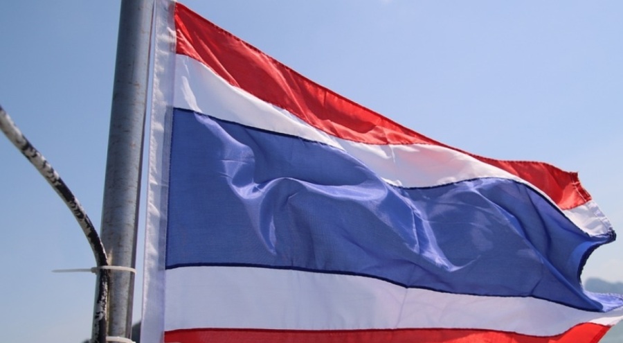 Tayland koalisyon hükümetine doğru gidiyor