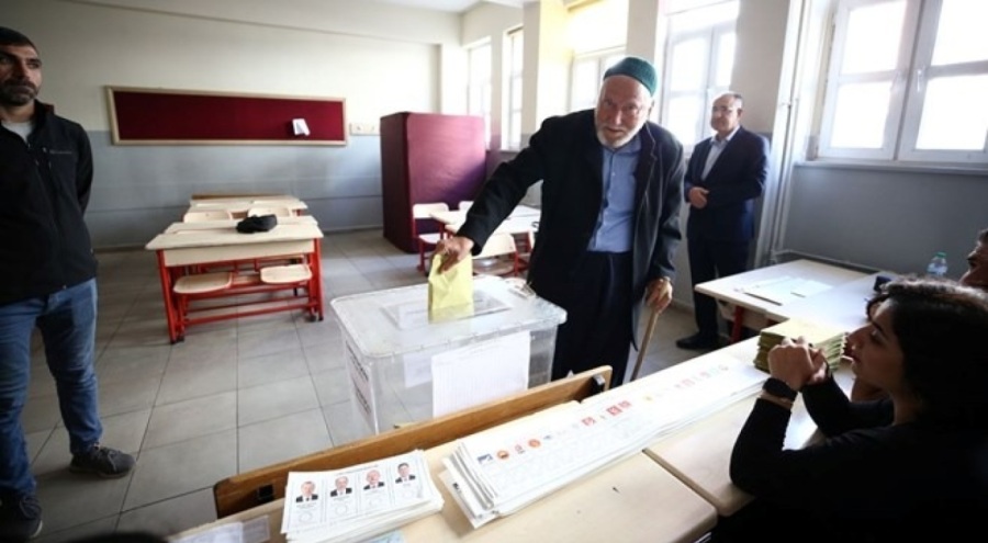 Seçimin ilkleri ve sürprizleri