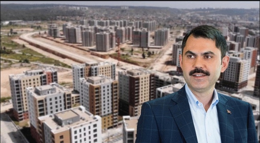 Murat Kurum'dan depremzedelere: 1 yılda evlerine kavuşturacağız
