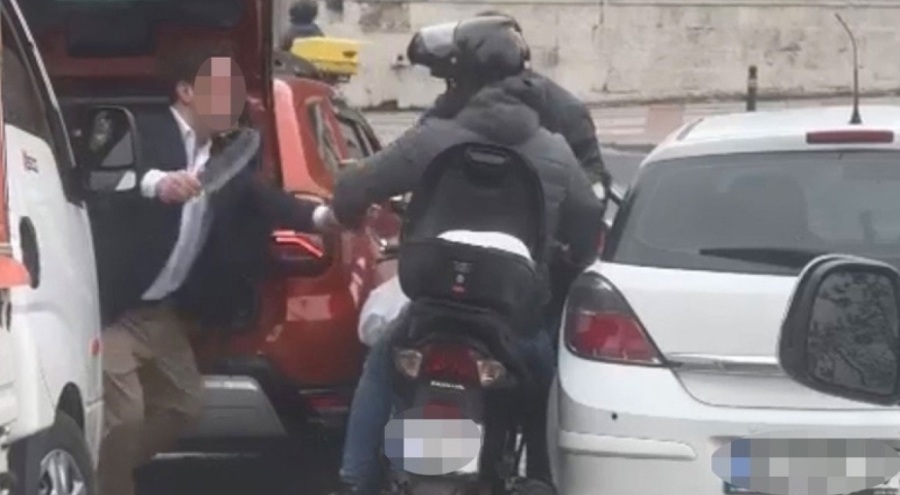 İstanbul'da satırlı dehşet: Canını zor kurtardı!