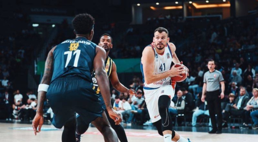 Anadolu Efes, Fenerbahçe Beko'yu 96-91 yendi