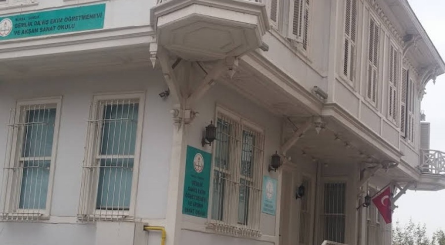 Bursa'da öğretmenevinde depremzedelere hakaret iddiasına gözaltı