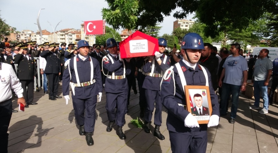 Uzman Çavuş Bayram Doğan son yolculuğuna uğurladı