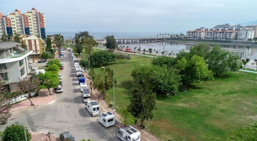 Antalya'da karavanlara park yasağı geliyor!