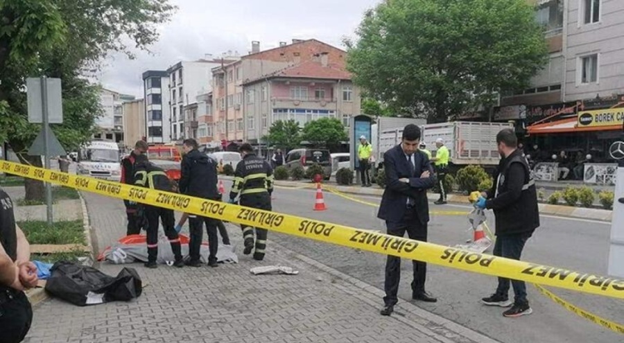 Kırklareli'nde TIR'ın çarptığı anneanne ile torunu öldü