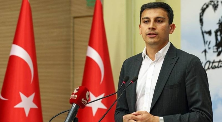 CHP'nin üniversite öğrencilerine yönelik 'Demokrasi Bileti' uygulaması devam edecek