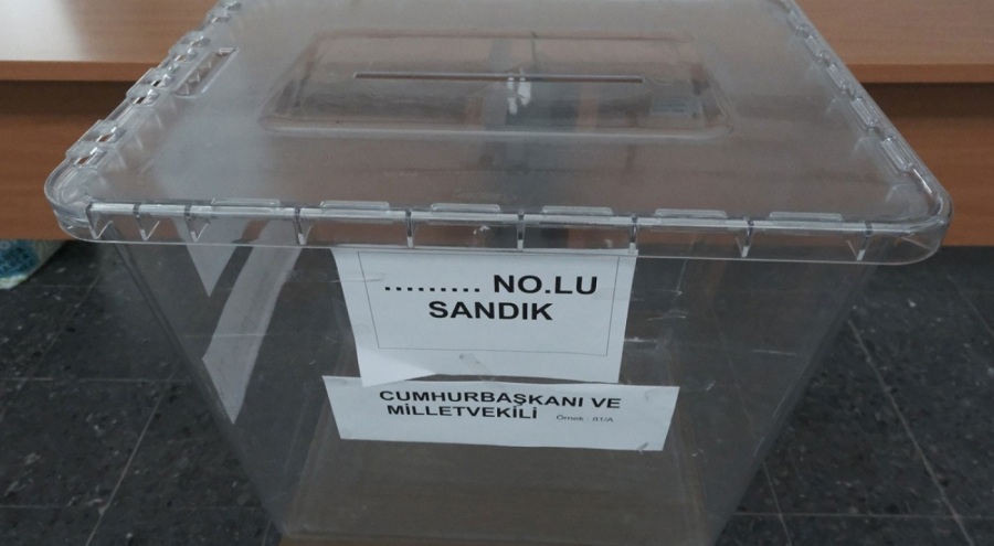 Yurt dışı ve gümrük kapılarında oy verme işlemi yarın başlıyor