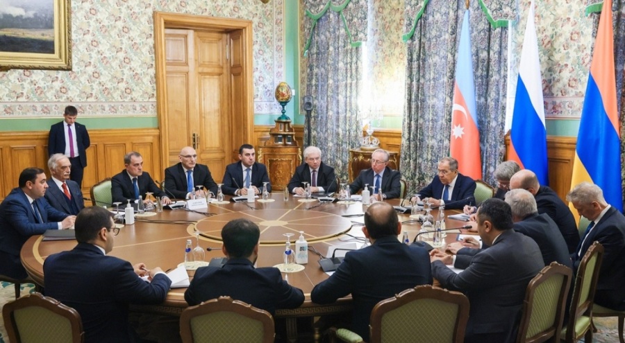 Bayramov, Lavrov ve Mirzoyan Moskova'da bir araya geldi