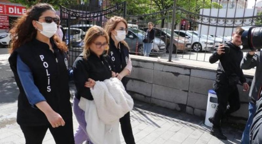 Erdoğan'a 'hakaret'ten gözaltına alınan kadına ev hapsi