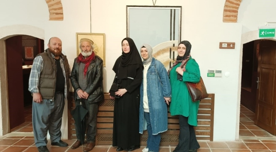Bursa'da Yakin Hüsn ü Hat sergisi vatandaşla buluştu