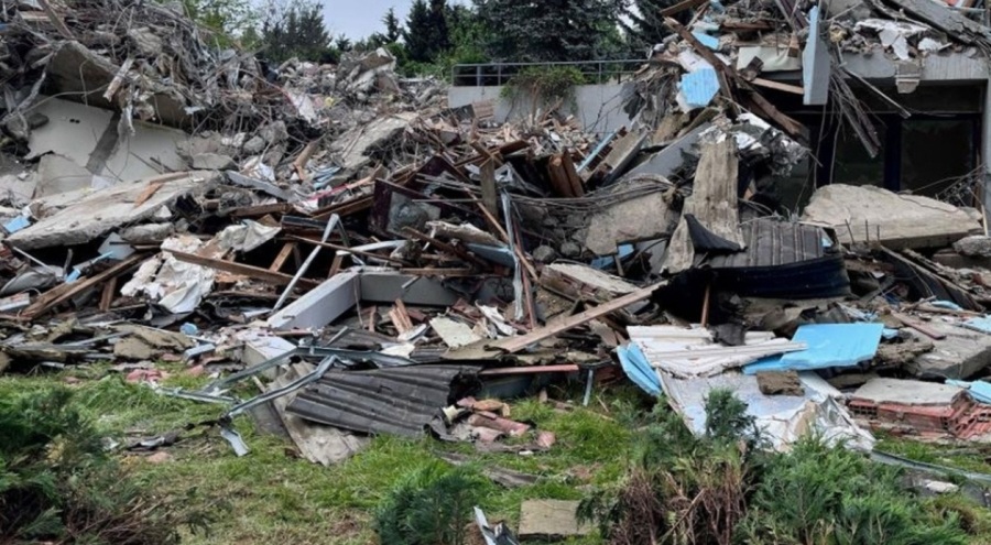 Münevver Karabulut'un vahşice katledildiği villa yıkıldı