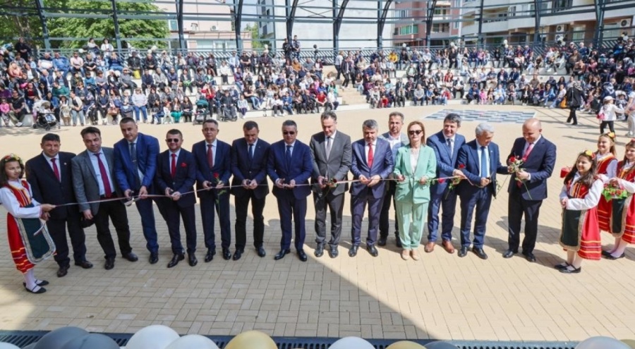 Bursa Yıldırım Belediye Başkanı Yılmaz Cebel Özgürlük Kutlamalarına katıldı