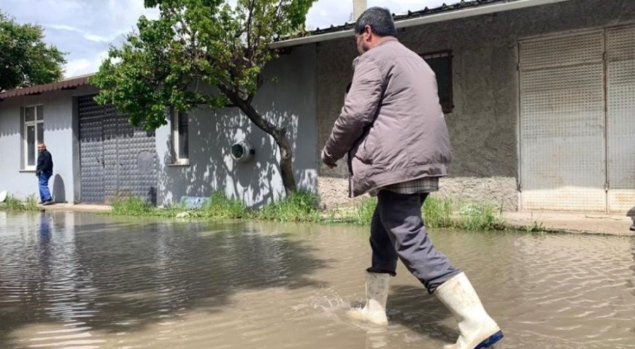 Meteoroloji'den 3 bölge için gök gürültülü sağanak uyarısı