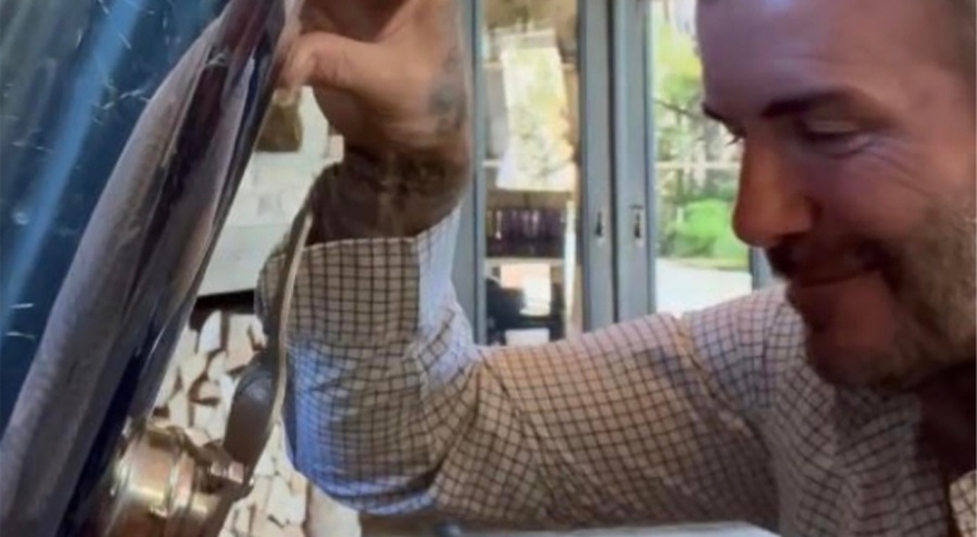 David Beckham kendi ürettiği balı Kral Charles'a hediye etti