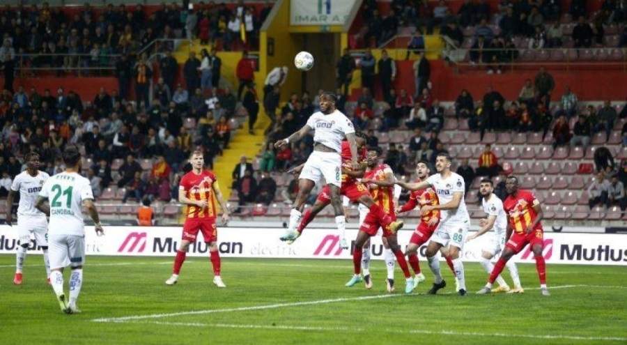 Alanyaspor Kayserispor'u 4-0 yendi