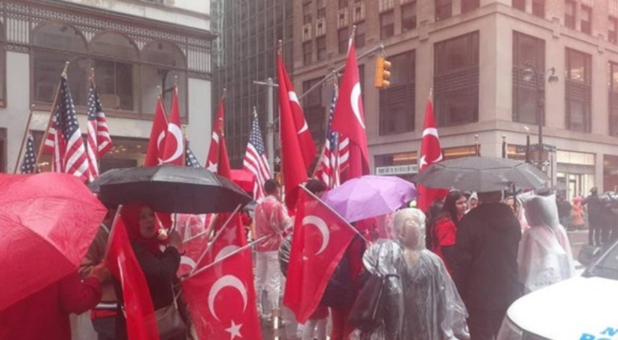 ABD'de ilk gün 20 bine yakın oy verildi