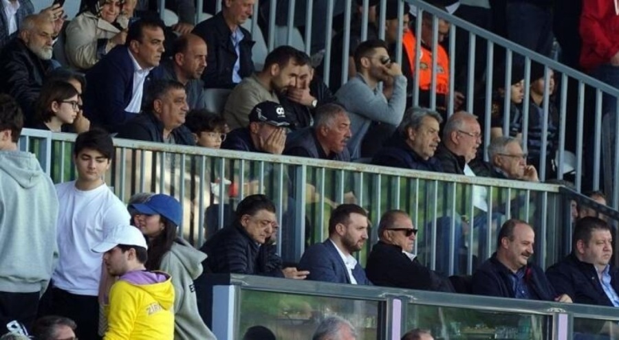 Fatih Terim, Arda Turan'a destek için Eyüpspor maçına gitti