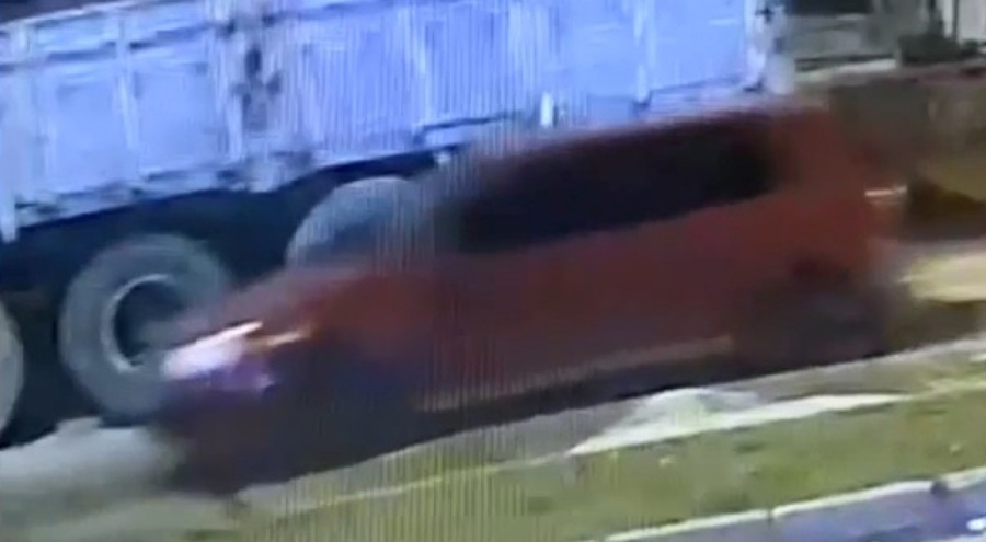 İstanbul'da park halindeki kamyonlardan yakıt çalan kişi yakalandı