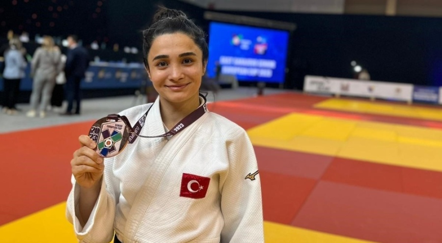 Bursa Osmangazili judocu Bosna Hersek'ten madalyayla döndü