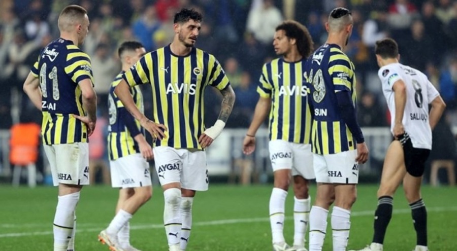 Fenerbahçe'de en az 8 isimle yollar ayrılıyor