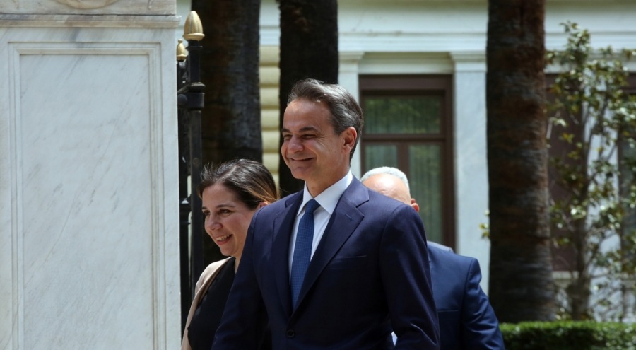 Miçotakis hükümeti kurma görevini iade etti