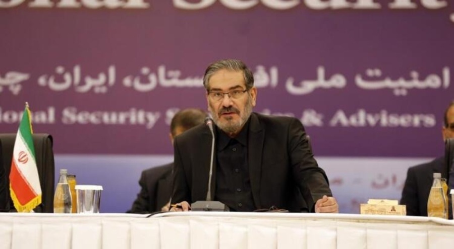 İran'ın üst düzey güvenlik yetkilisi Şemhani görevden alındı