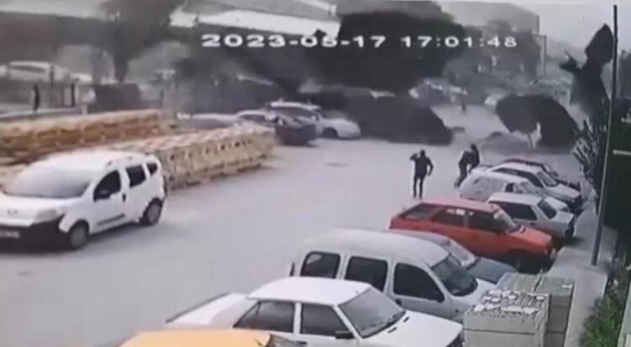 Çatıdan kopan parçalar üzerine düştü! 5 gün sonra yaşamını yitirdi