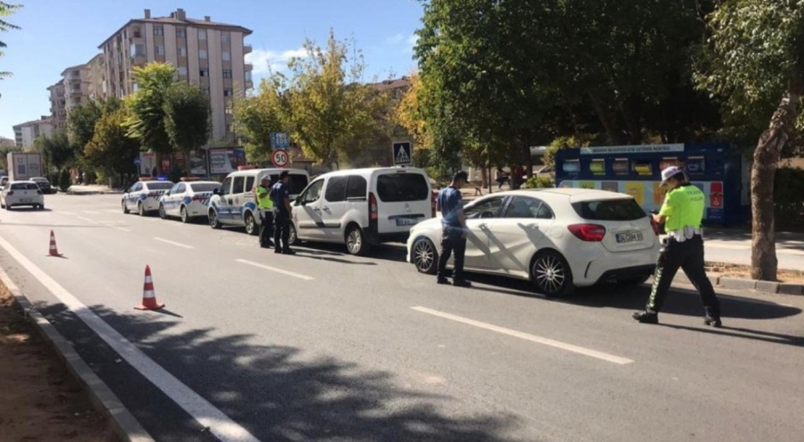 Aksaray'da kurallara uymayan sürücülere 111 bin 546 lira ceza