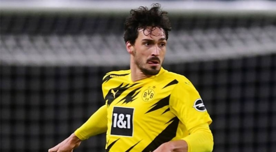 Mats Hummels, Borussia Dortmund ile sözleşmesini uzatıyor