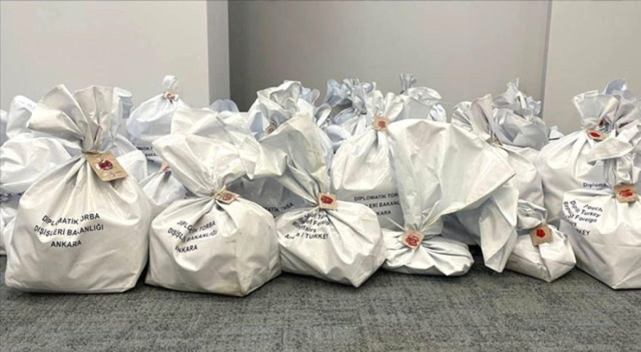 Yurt dışında kullanılan oylar Türkiye'ye gönderiliyor