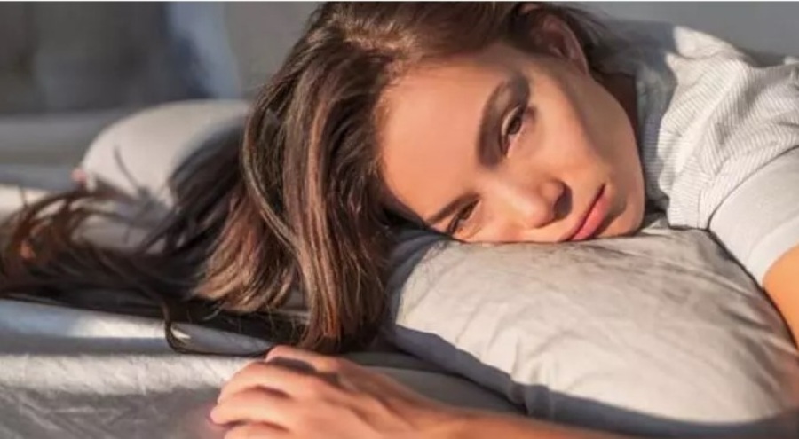 Yanlış uyku pozisyonları omurgayı nasıl etkiliyor?