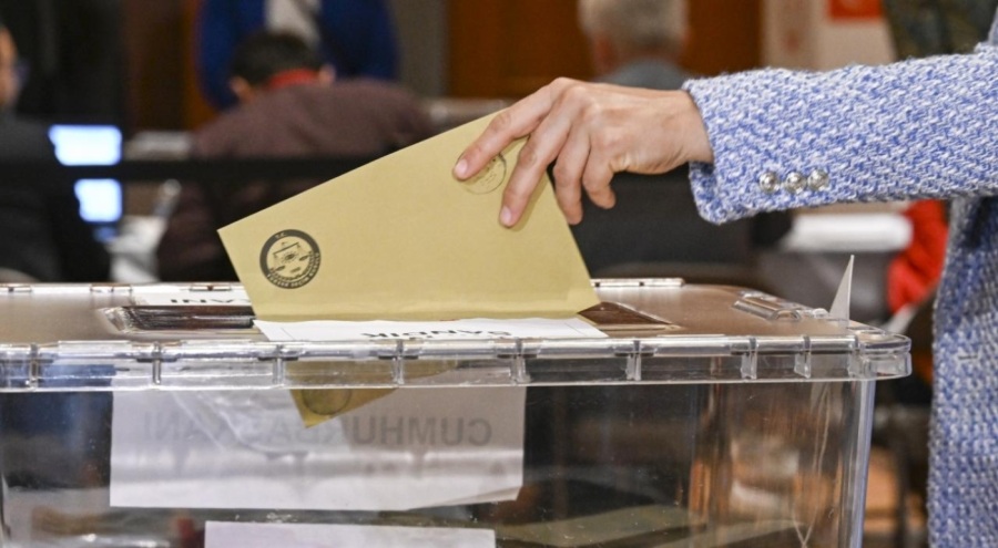 Yurt dışı ve gümrüklerde kaç kişi oy kullandı