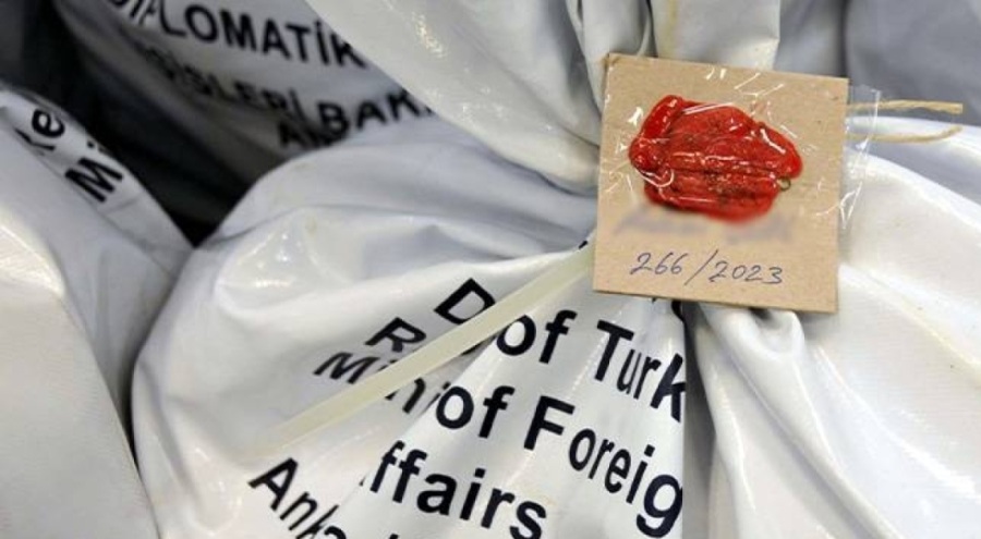 Yurtdışında kullanılan oylar Türkiye'ye getiriliyor