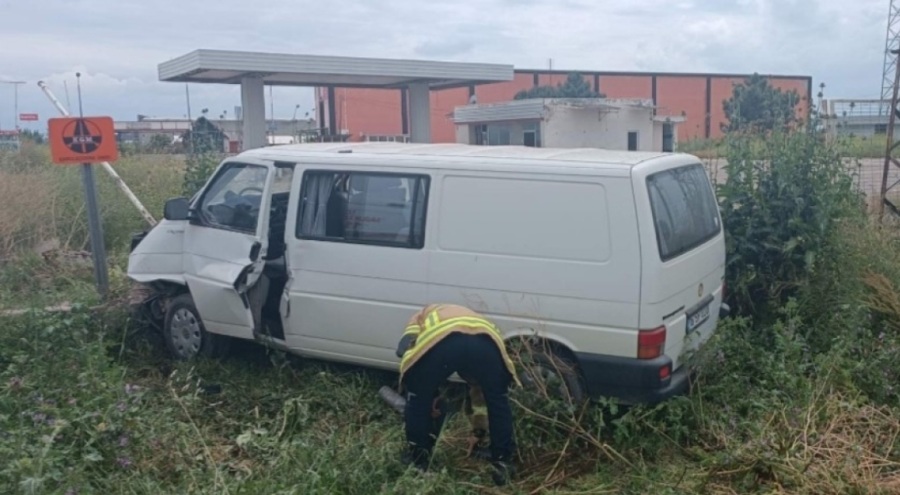 Bursa'da kamyonet şarampole düştü: Ölü ve yaralılar var