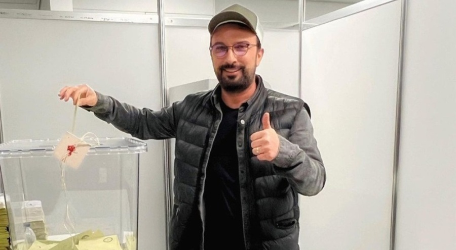 Tarkan 2. tur için oy kullandı