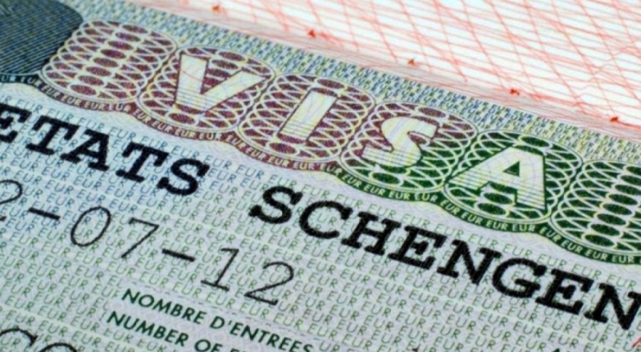 Almanya Büyükelçiliği'nden "Schengen vize başvuruları durdu" iddiasına cevap