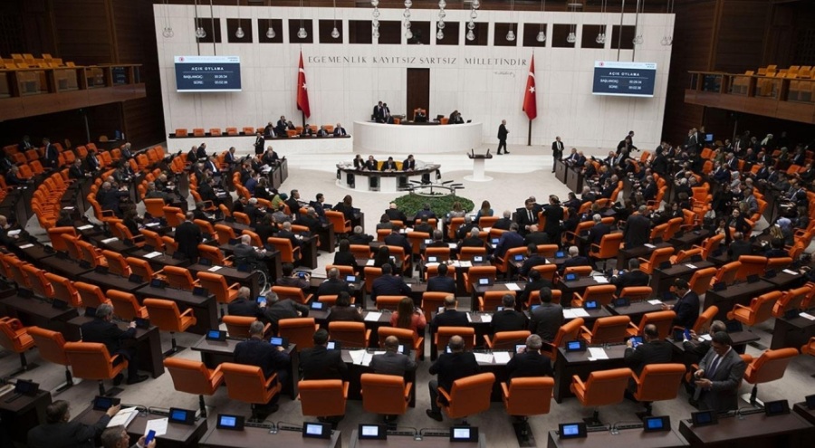 Milletvekilleri kayıt yaptırmaya devam ediyor