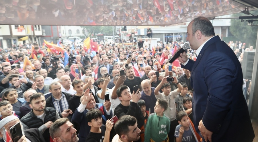 Bakan Varank: Bu milletin iradesi satılık değil