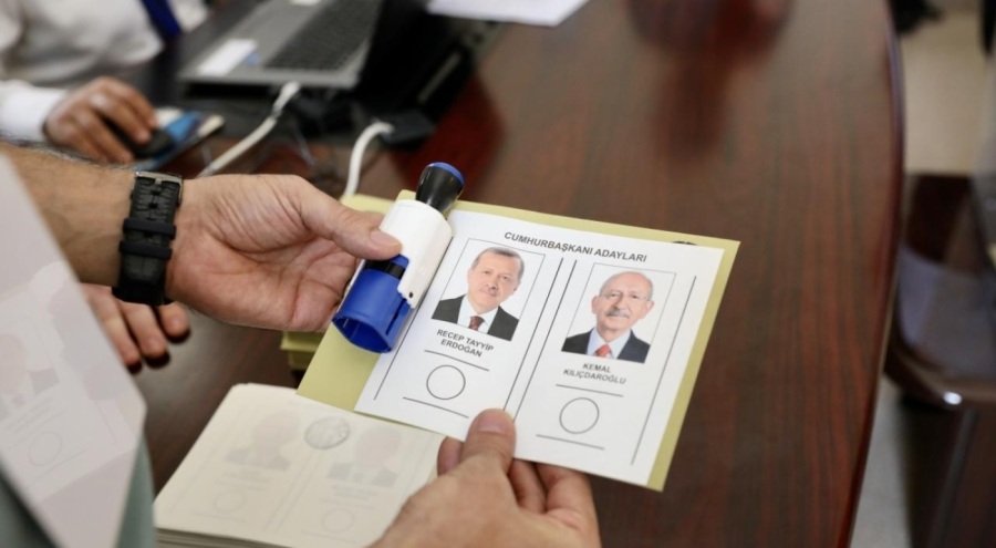 Yurt dışı temsilciliklerde sandıklar kapandı