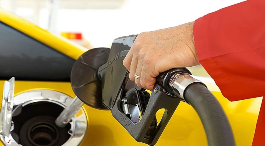 Benzine bir zam daha gelecek!