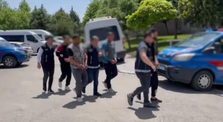 Gaziantep'te göçmen kaçakçılığı yapan 6 kişi gözaltına alındı