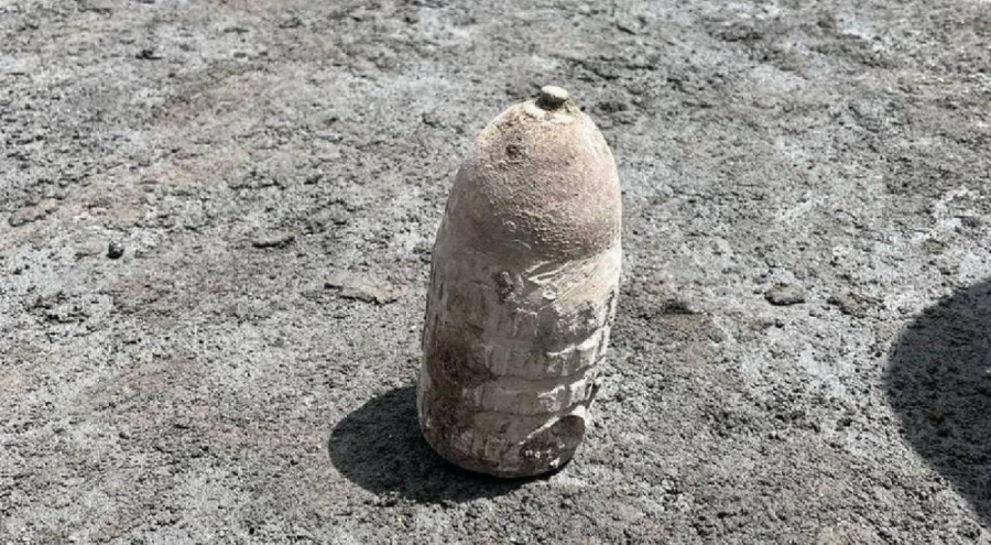 Temel kazısı esnasında top mermisi bulundu