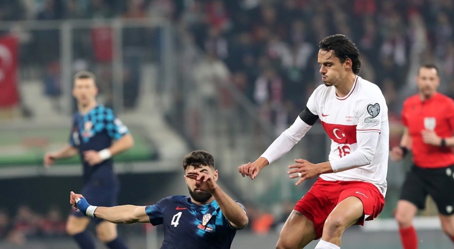 Bursaspor'dan Enes Ünal'a geçmiş olsun mesajı