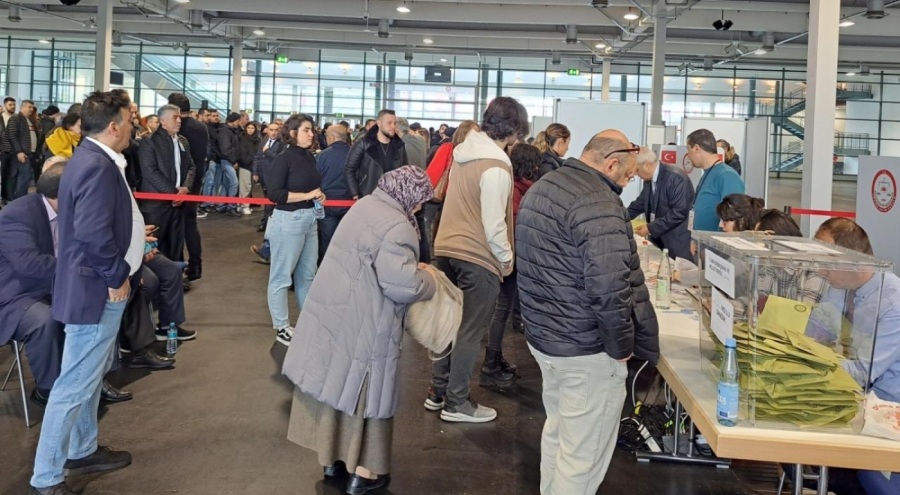 Yurt dışında 2. turda rekor katılım
