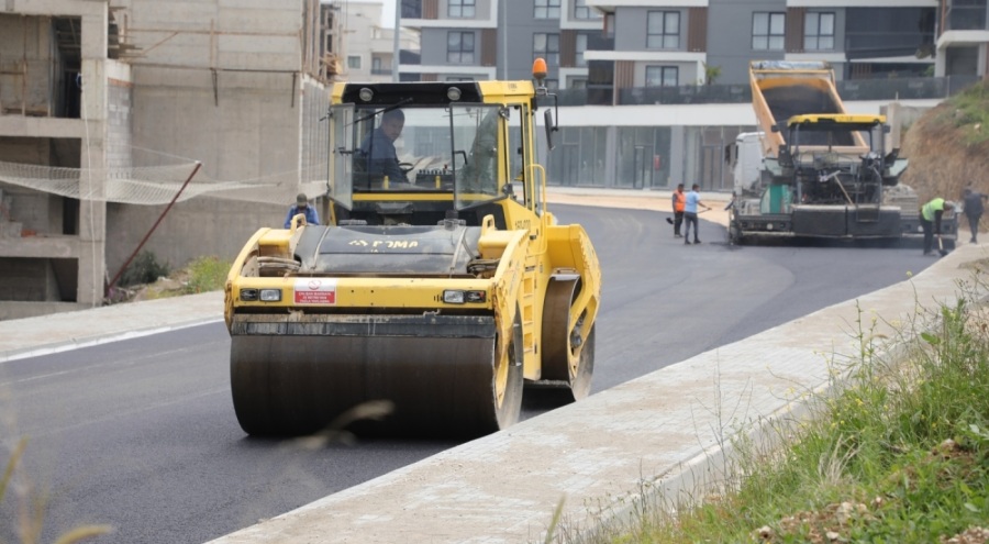 Bursa Gemlik'te yollar yenileniyor