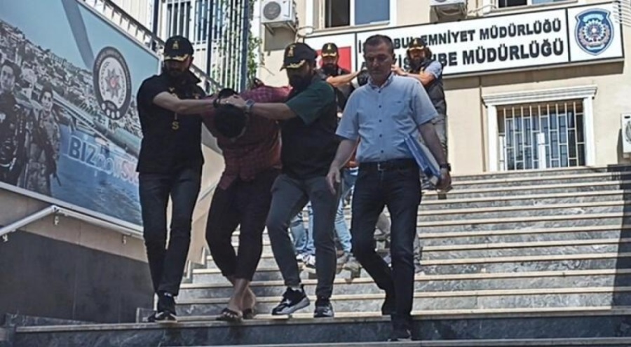 İstanbul'da korkunç cinayet! Alt kat komşuları gözaltına alındı