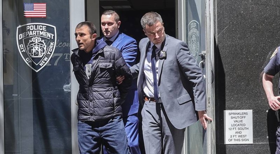 New York'taki Türkevi'ne levyeyle saldıran zanlı mahkemeye sevk edildi